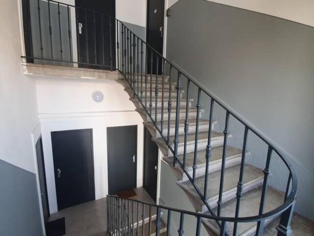 Stop Chez M District # Qualite # Confort # Simplicite Villeurbanne Exterior photo